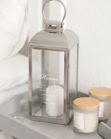 Personligt graveret lyslygte til bekræftelse