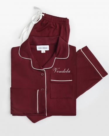 Personlig bordeauxrød pyjamas med navn