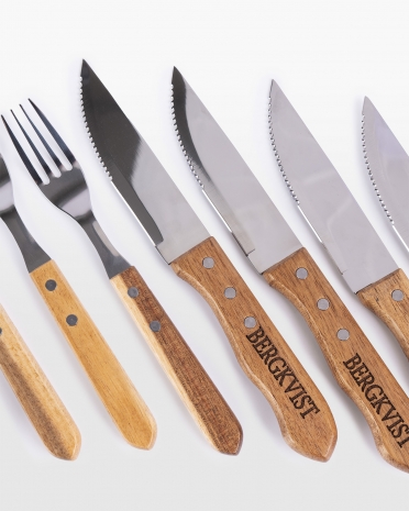 Ordentligt grillbestik med gravering