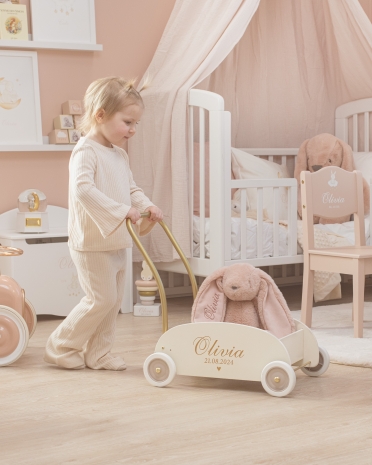 Lære-at-gå-vogn med navn, Creme