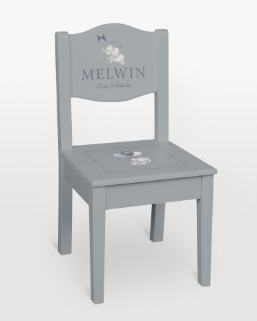 Dåbsstol med navn og fødselsoplysninger