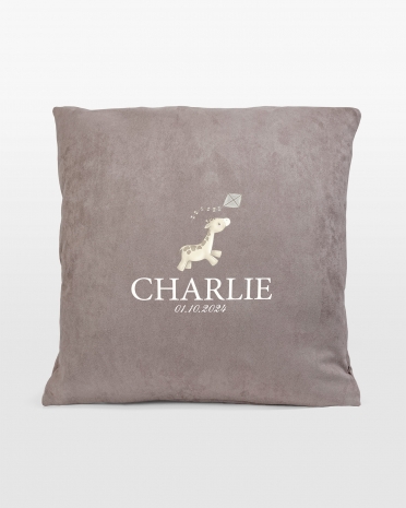 Pudebetræk med navn og dato