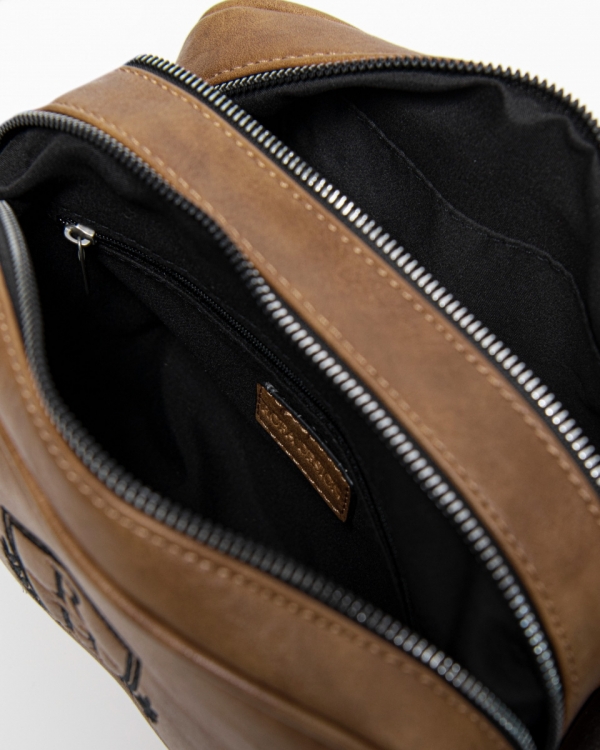 Necessaire med flere rum