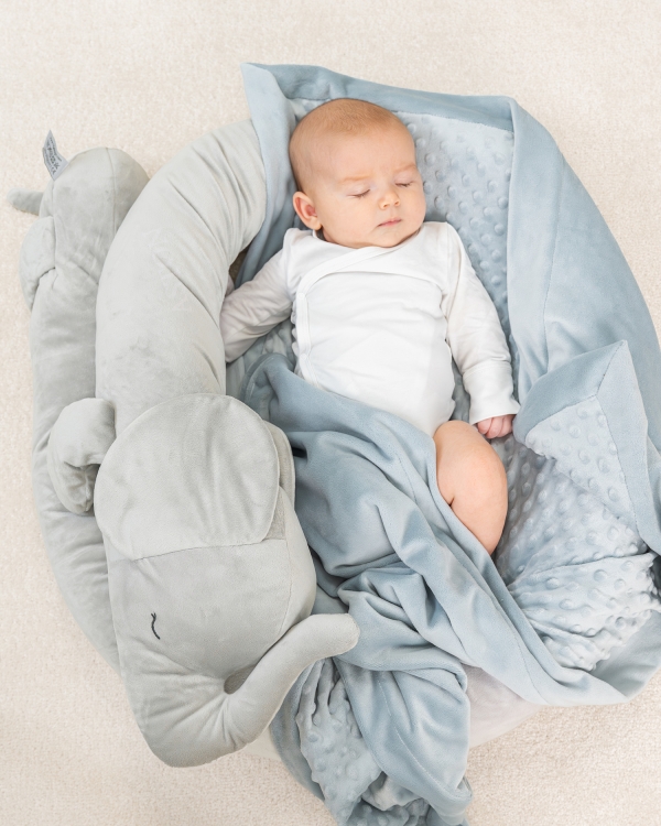 Blød sengeslange til tremmesengen formet som en elefant