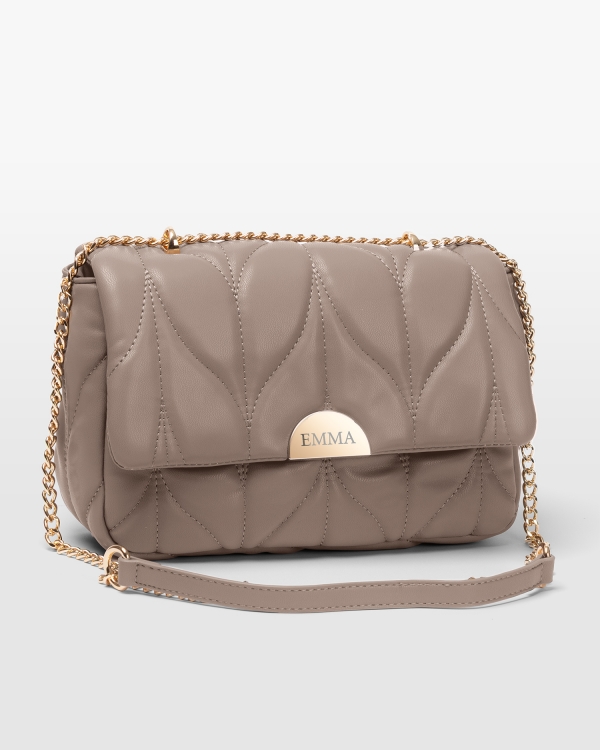 Brun håndtaske med indgraveret navn