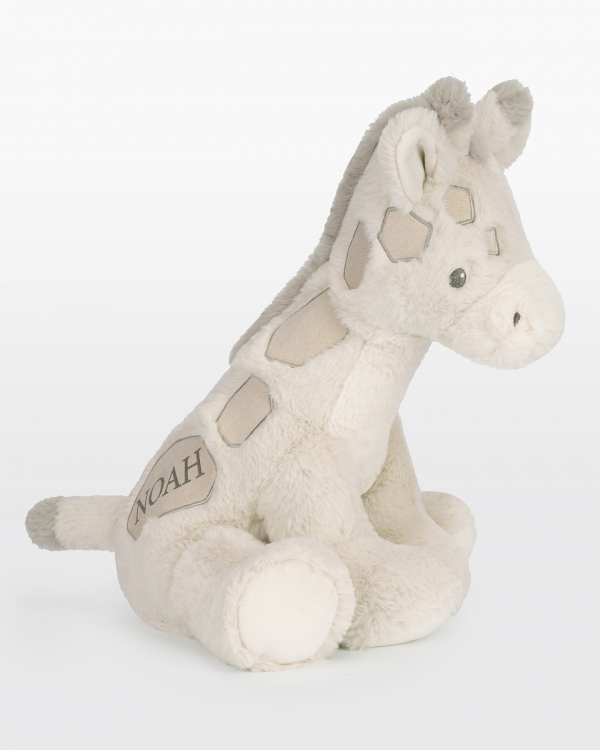 Bamse med girafmotiv, som mærkes med barnets navn