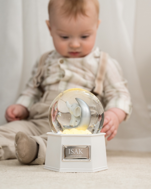 Lampe med spilledåse og indgraveret navn