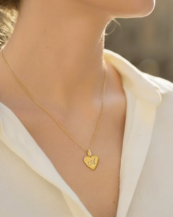 Hjerteformet halskæde med gravering