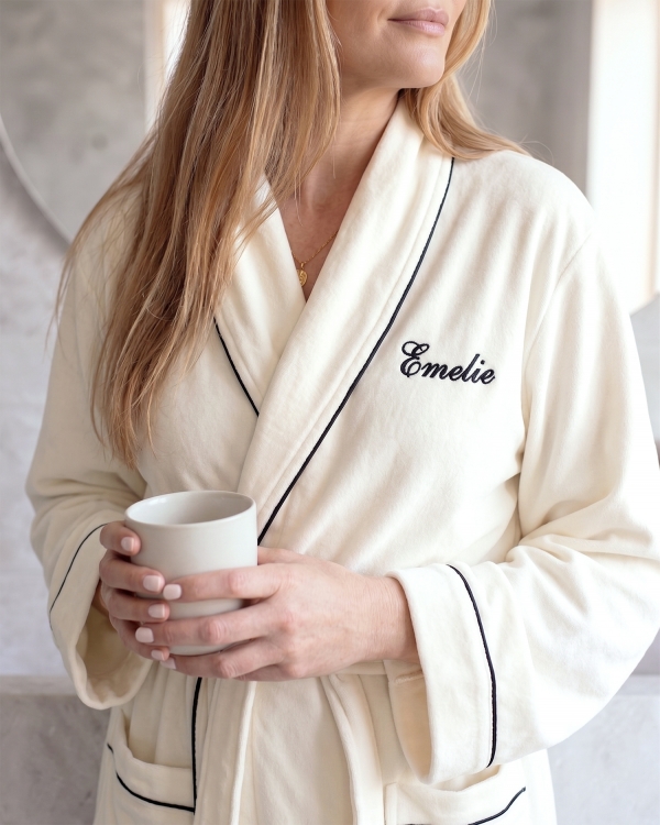 Morgenkåbe med navn dame, Creme