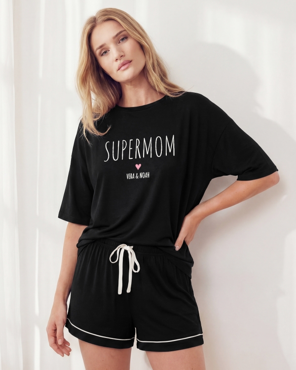 Pyjamassæt i modal med personlig tekst