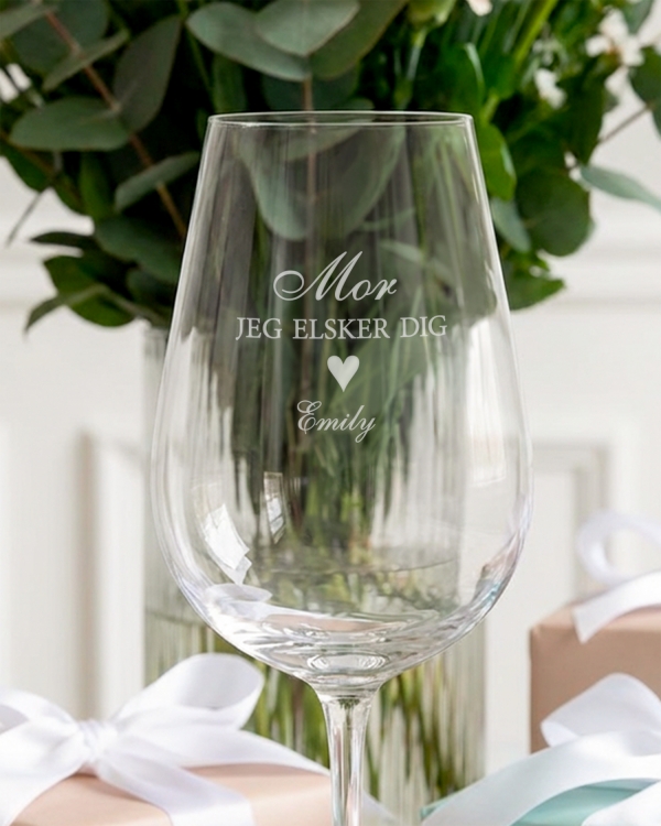 Personligt graveret vinglas til mor