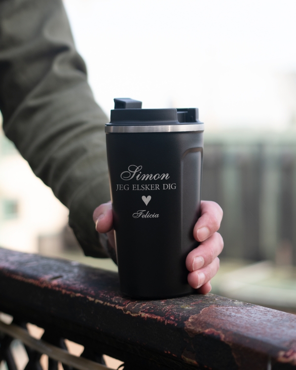 Sort stilren termokop med personlig gravering