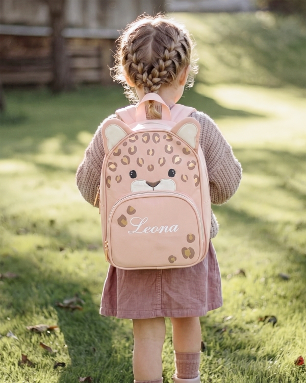 lyserød børnerygsæk med leopardmotiv