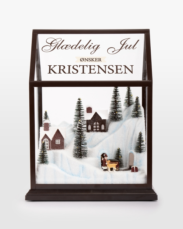 Personlig juleby med motordrevet tog og valgfri julehilsen