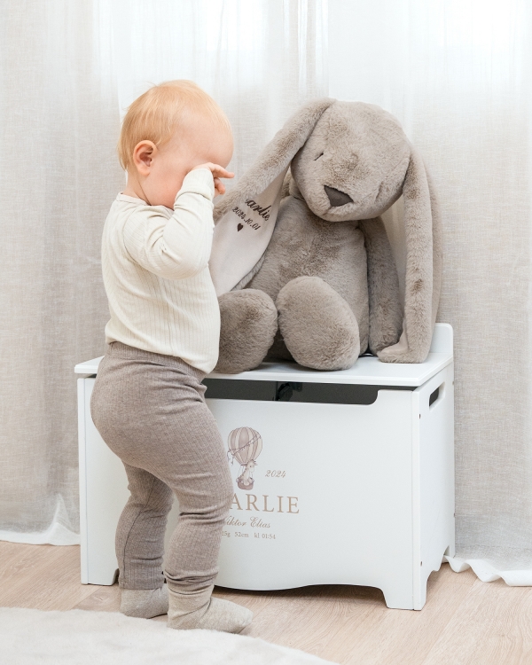 stor bamse med broderet navn