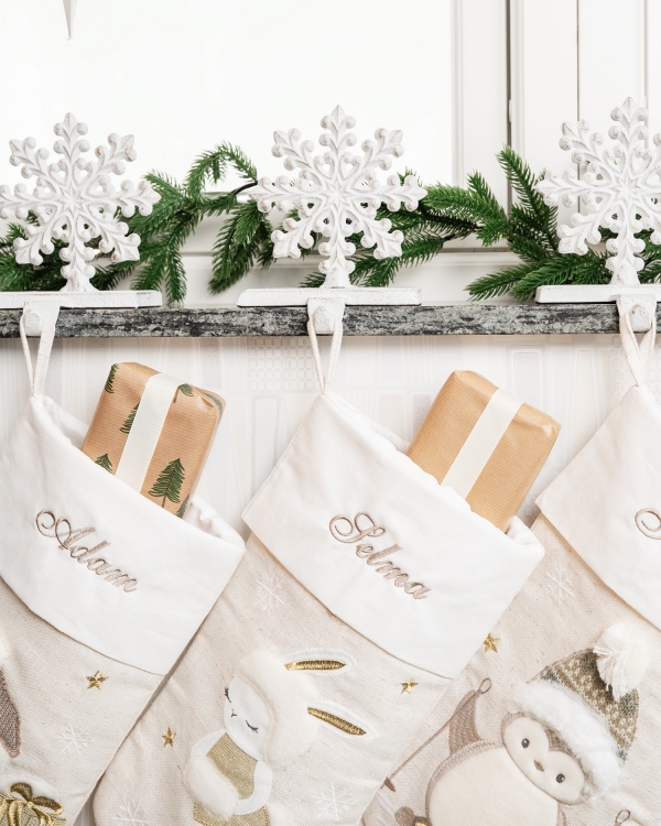 ophæng til julesokker med snefnugmotiv