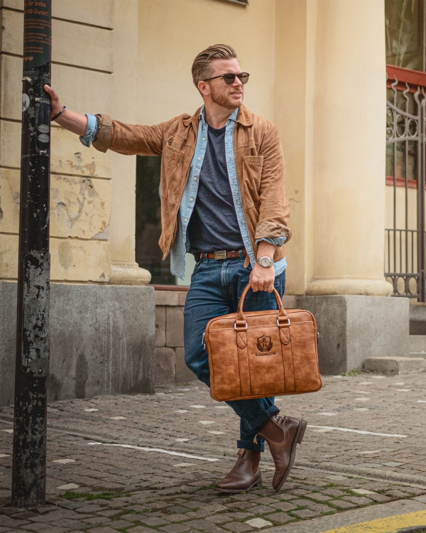 Skuldertaske med navn Cognac - Lounge