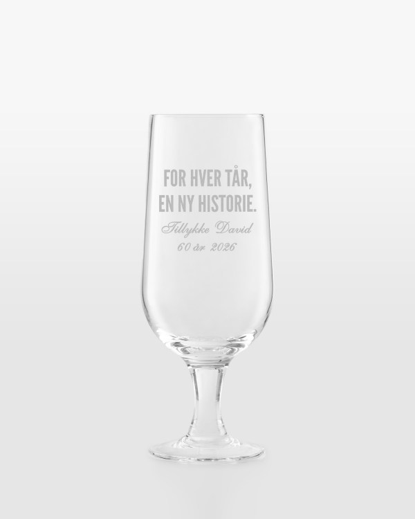 Graveret ølglas med valgfrit navn