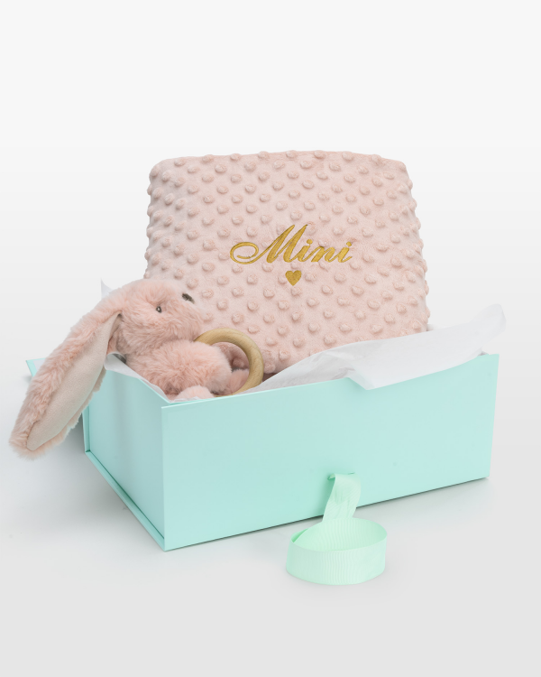 Gavesæt med bamse med bidering og tæppe med navn