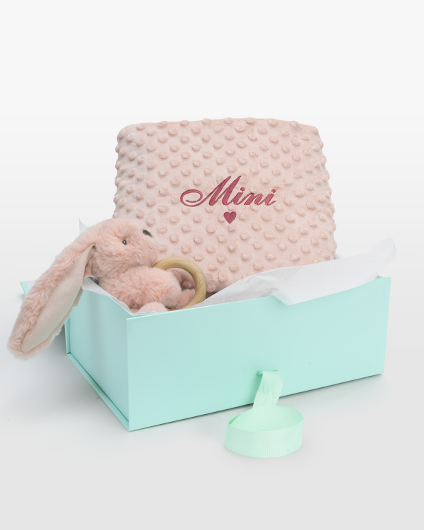 Gavesæt med babytæppe og bamse med bidering