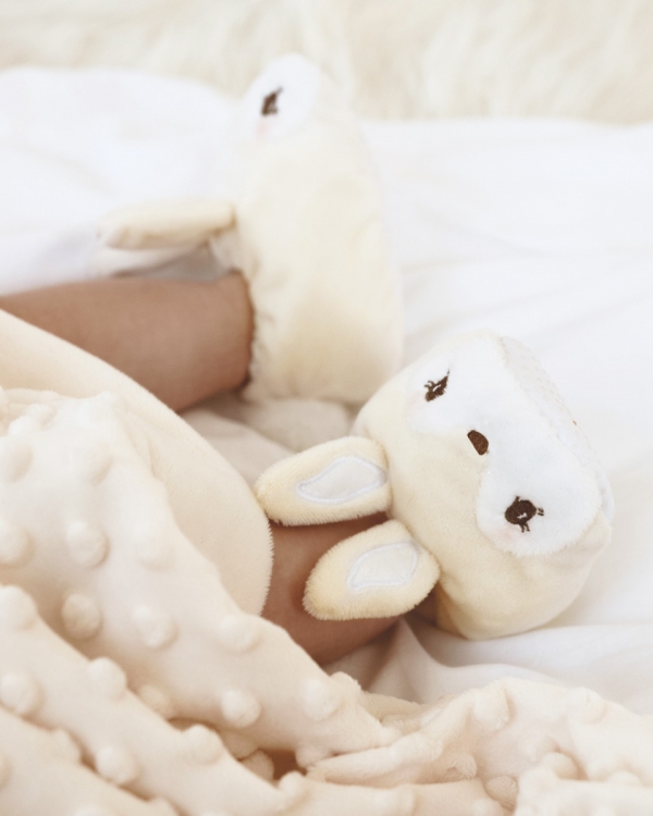 Bløde og varmede babytoffel i genanvendt materiale