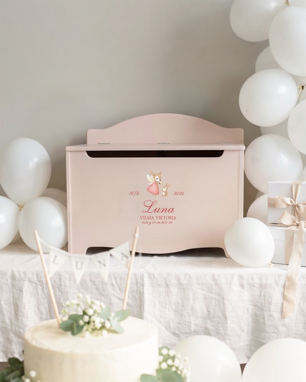 Gave til navngivning med lyserød opbevaringskasse med personlig tekst og hjortemotiv
