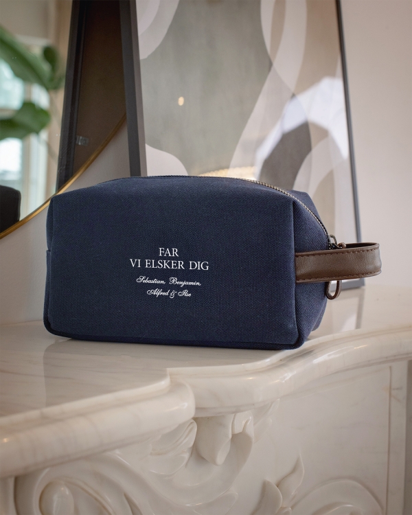 Toilettaske med en personlig hilsen til far