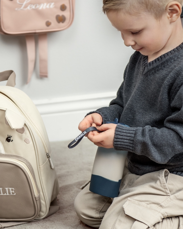 blå vandflaske i silikone