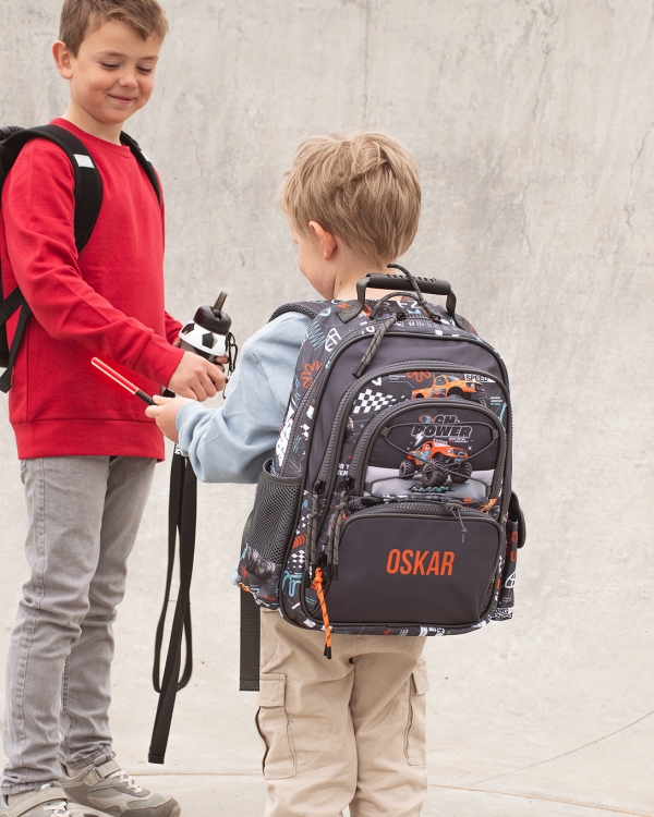 Børnerygsække med monstertrucks og navn