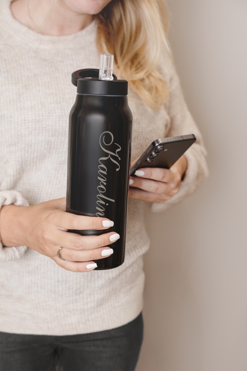 vandflaske med navn og smart mobilholder