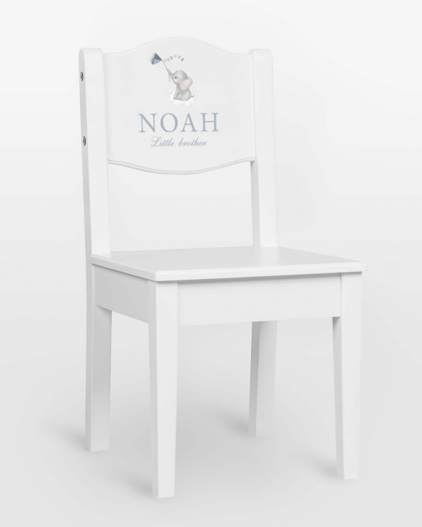 Hvid højstol med elefantmotiv og navn samt valgfri tekst