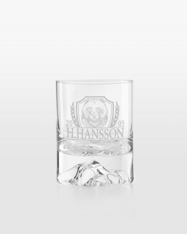 Graveret whiskyglas med bjørnemotiv